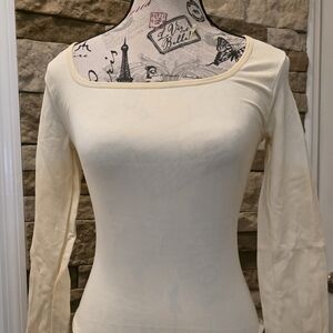 Elegant Cream Long Sleeve‎ Bodysuit